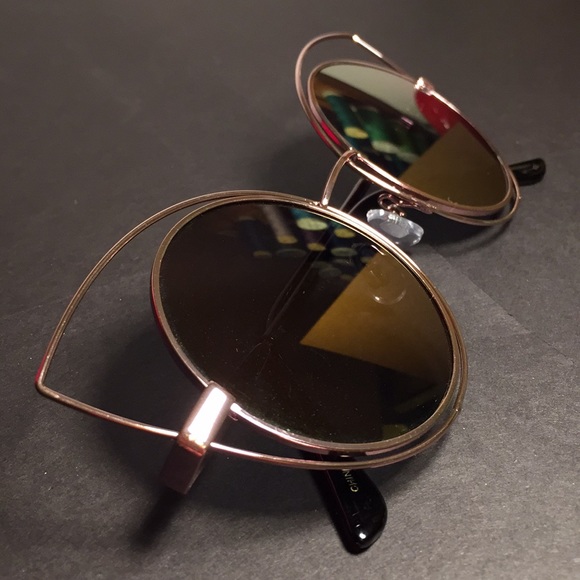 Fashion Sunglasses - Picture 5 of 8